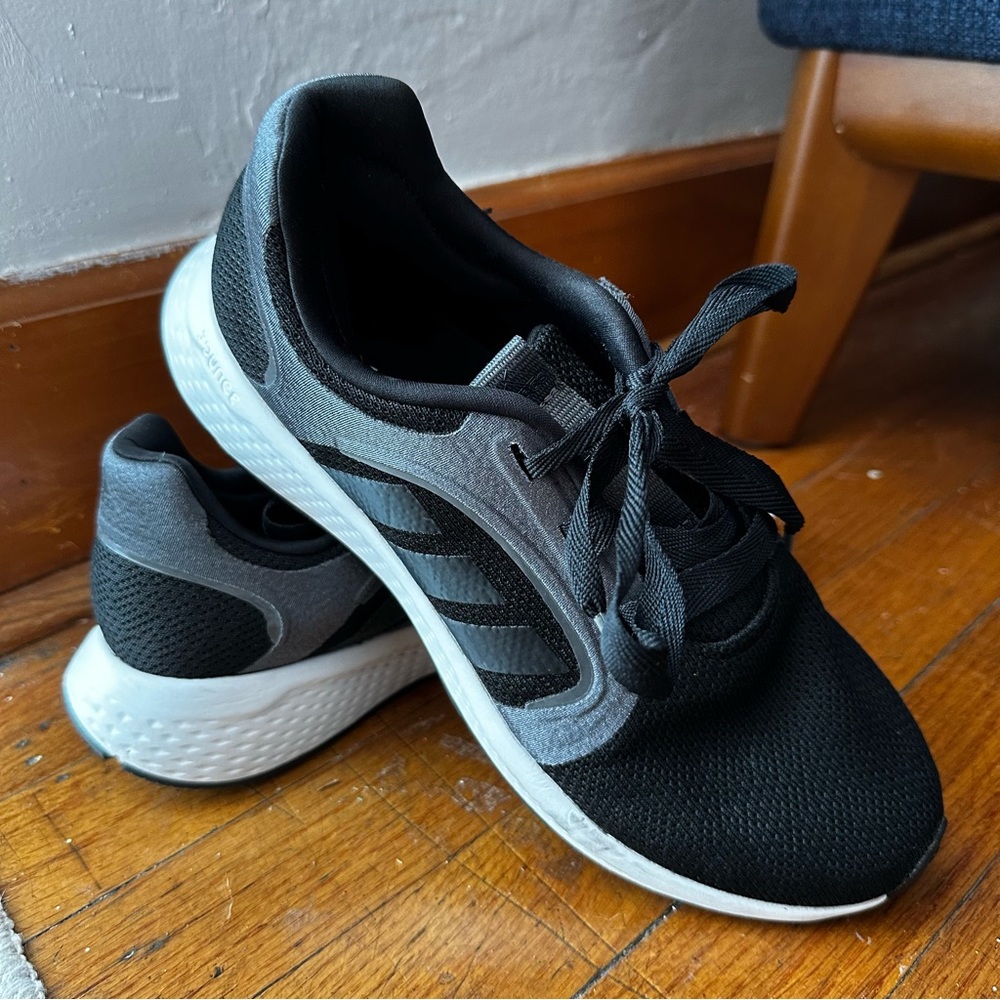 Adidas Bounce Sz 8.5 Sneakers